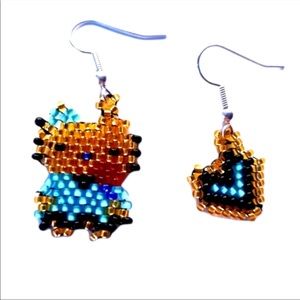 Handmade kitty mismatch dangle animal earrings